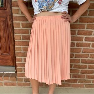 VINTAGE PLEATED SKIRT